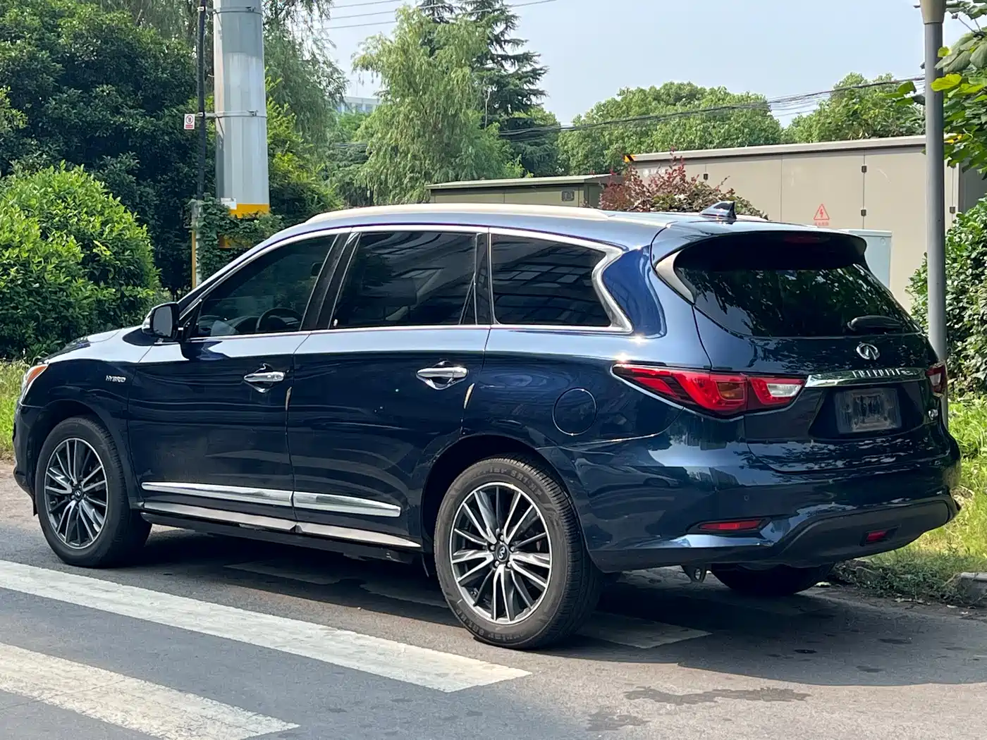 Infiniti QX60 (Import) 2018 2018 2.5 S/C Hybrid FWD Champion Family Edition