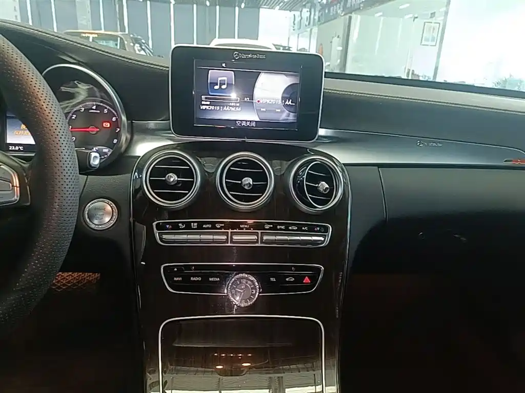 Mercedes-Benz C-Class 2015 Facelift C 180 L фото 9