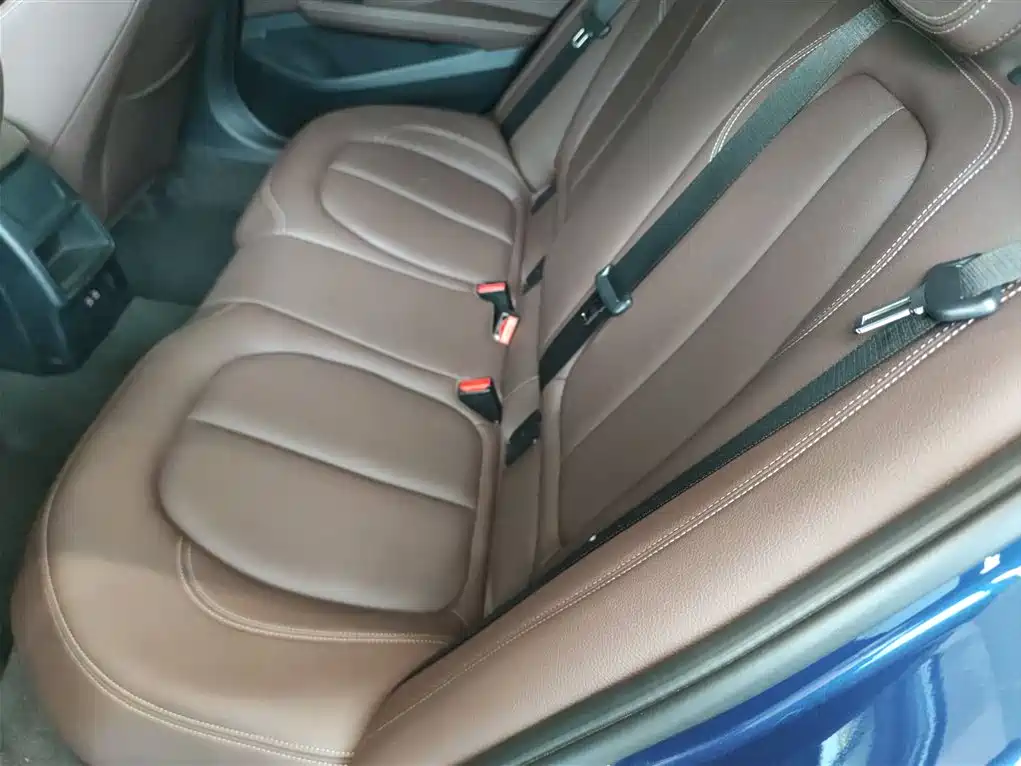 BMW 1 Series 2021 125i M Sport Black Night Edition фото 17