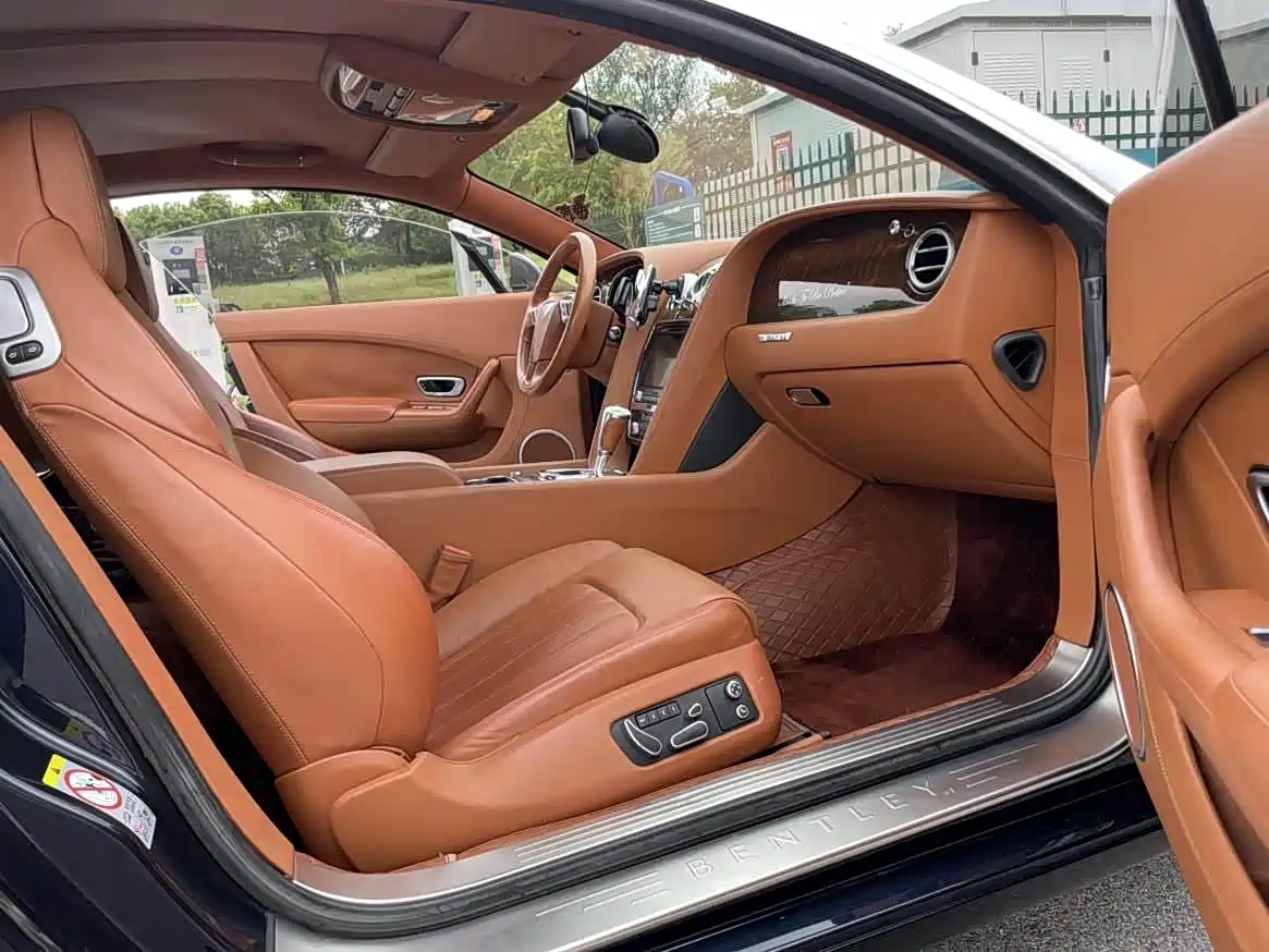 Bentley Continental 2014 2012 4.0T GT V8