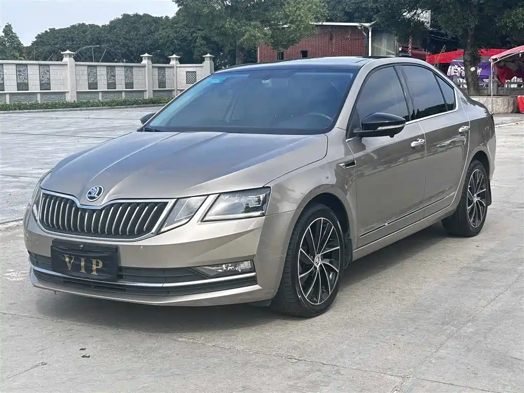 Škoda Octavia 2018 TSI280 DSG Flagship Edition