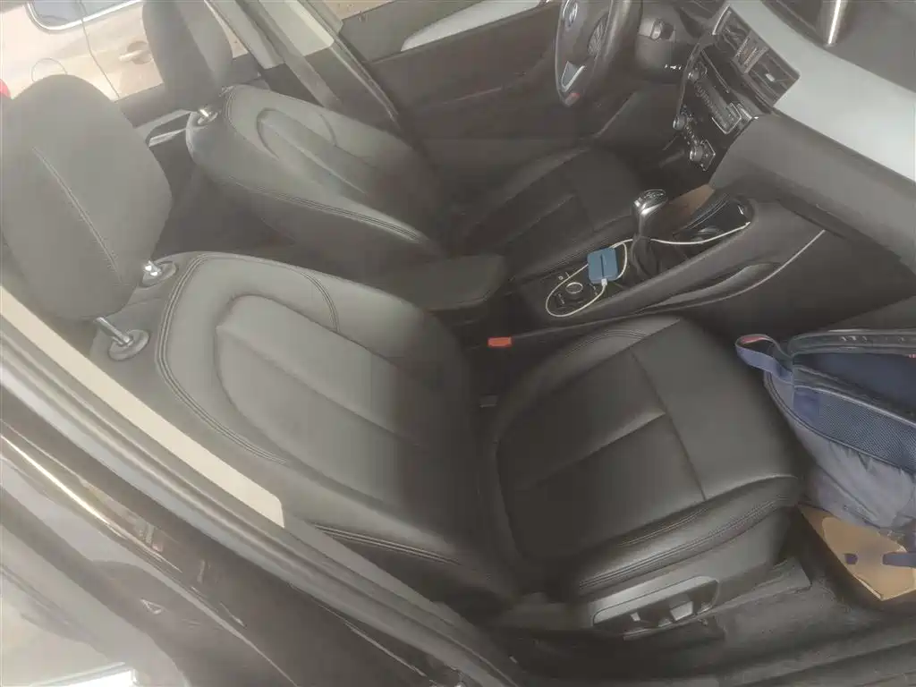 BMW X1 2019 sDrive20Li Leading Model фото 25
