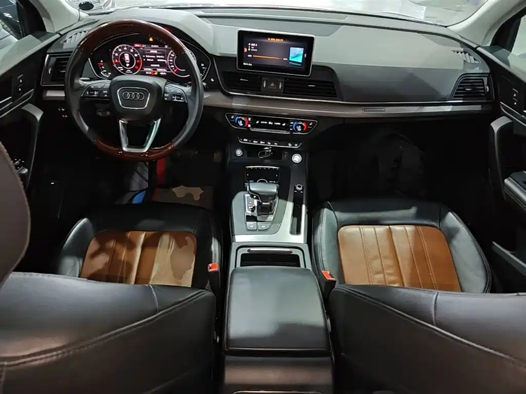 Audi Q5L 2020 45 TFSI Exclusive Fashion фото 10
