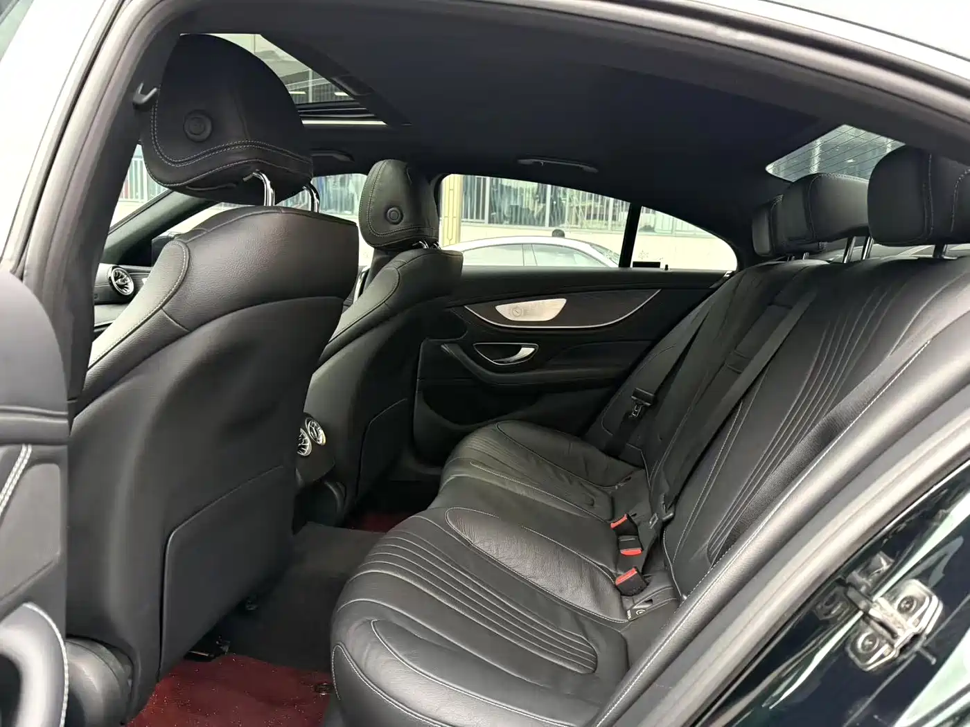 Mercedes-Benz CLS 2022 CLS 300 Luxury фото 5