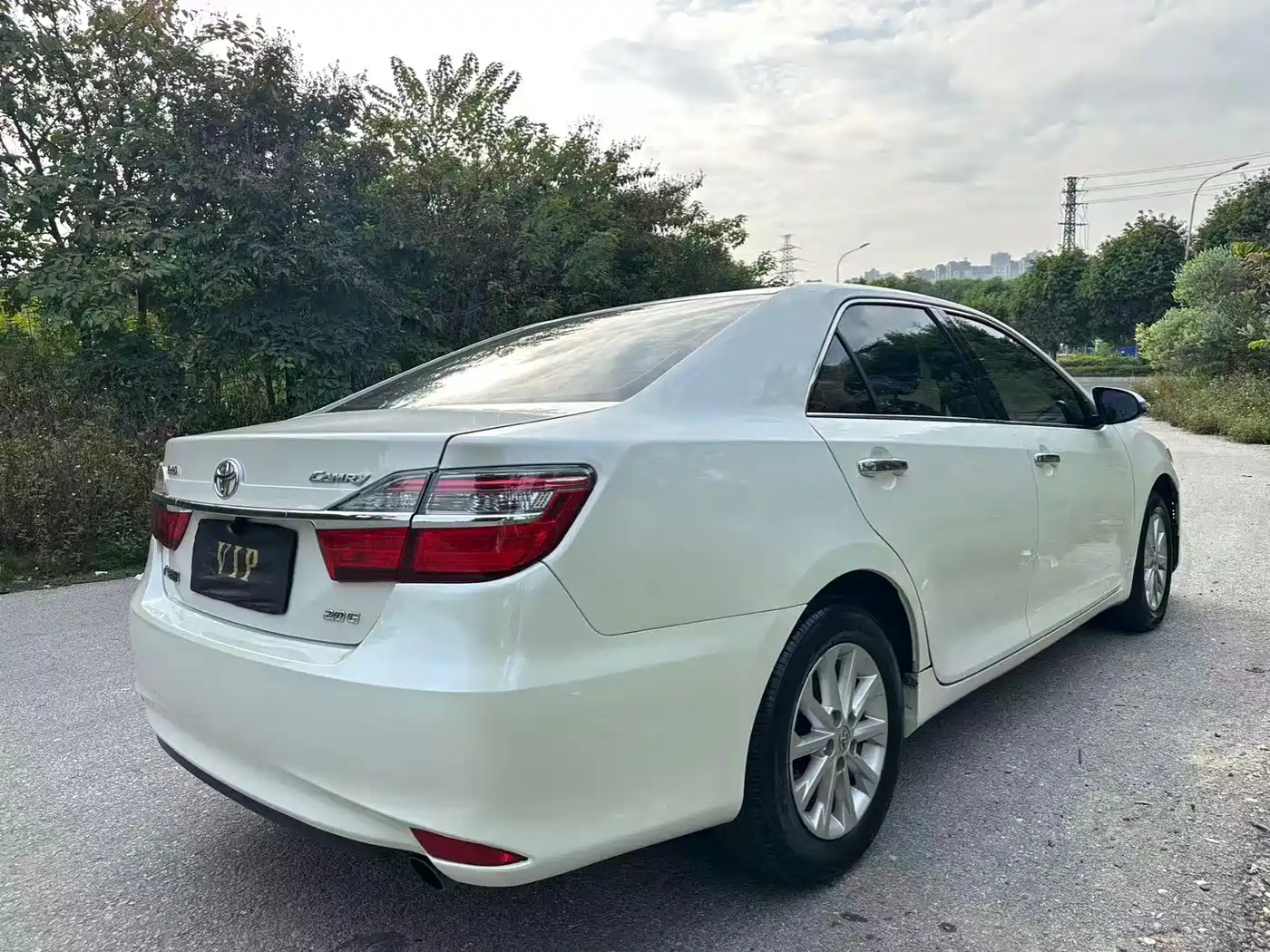 Toyota Camry 2016 2.0G 10th Anniversary Leading Edition фото 6