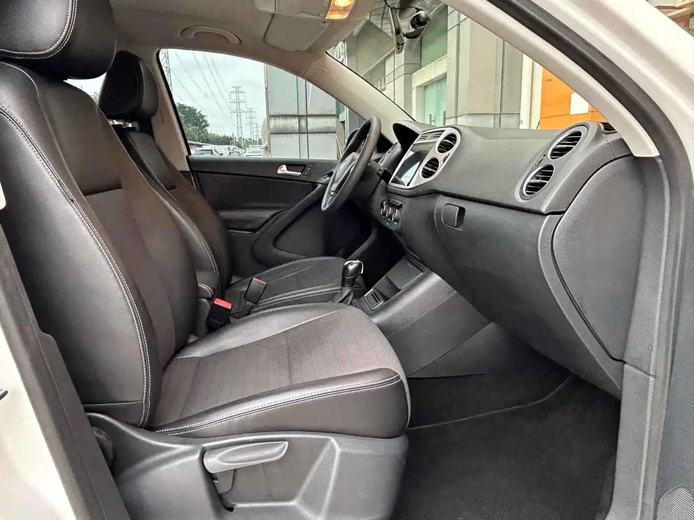 Volkswagen Tiguan 2016 280TSI Automatic 2WD Silk Road Fashion Edition фото 11