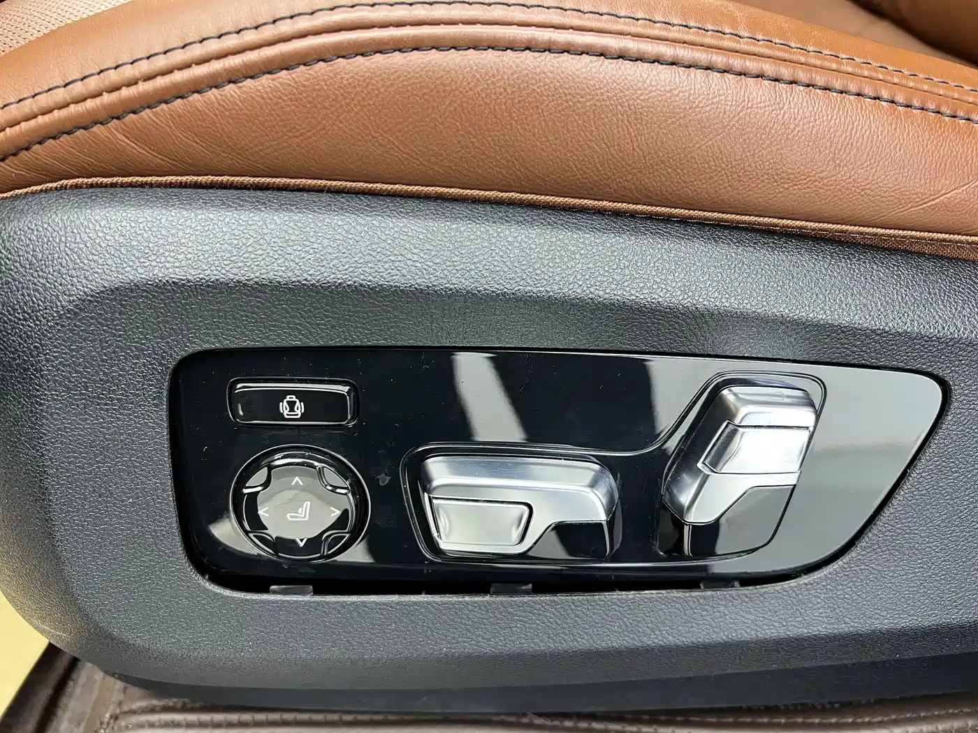 BMW X7 2023 xDrive40i Exclusive M Sport Package фото 13