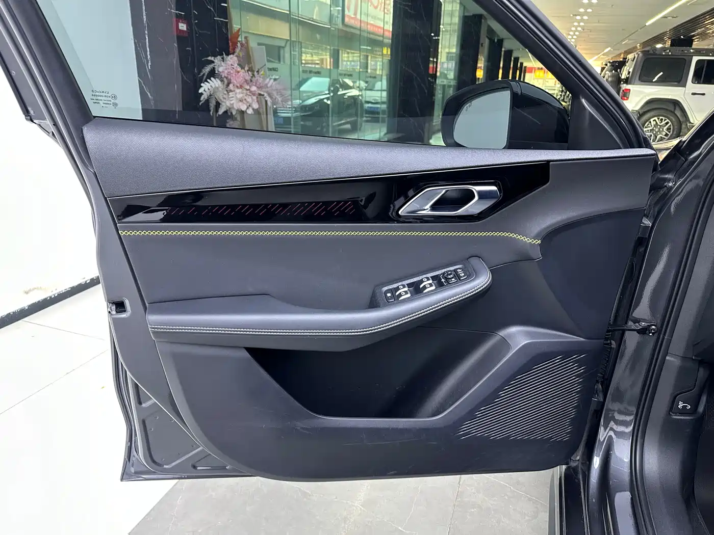 Lynk & Co 03 2023 1.5TD DCT Power Pro фото 9