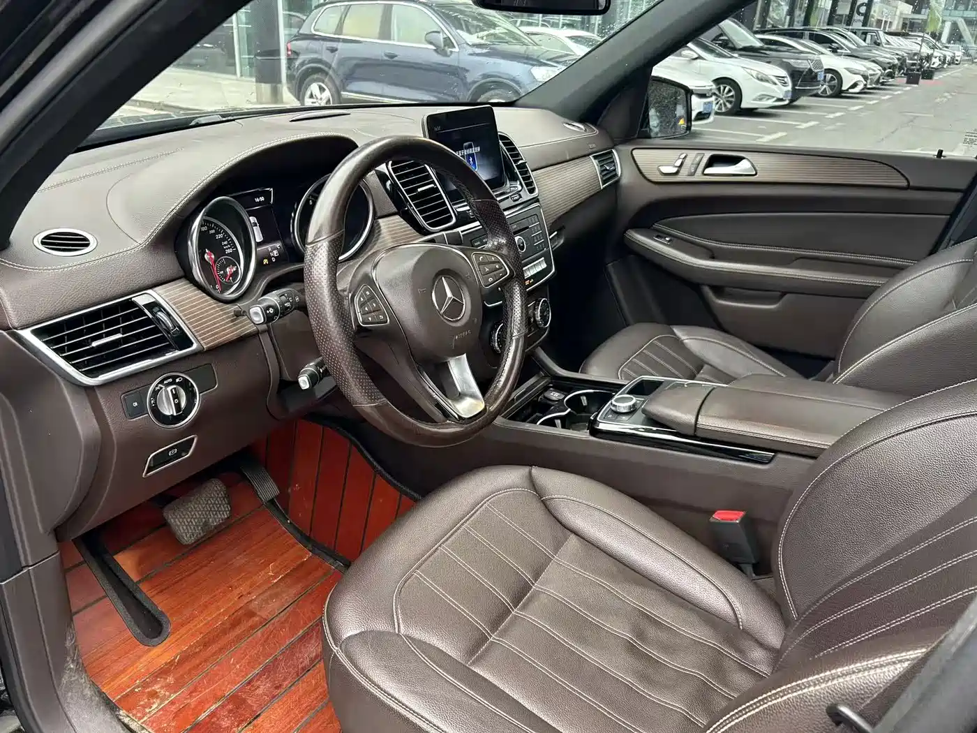 Mercedes-Benz GLE 2019 GLE 320 4MATIC Dynamic Ultimate Edition фото 9