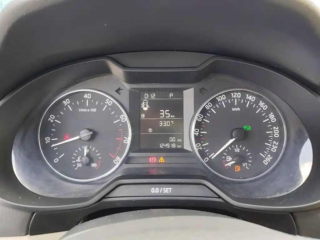 Škoda Octavia 2015 1.6L Automatic逸杰版 фото 12