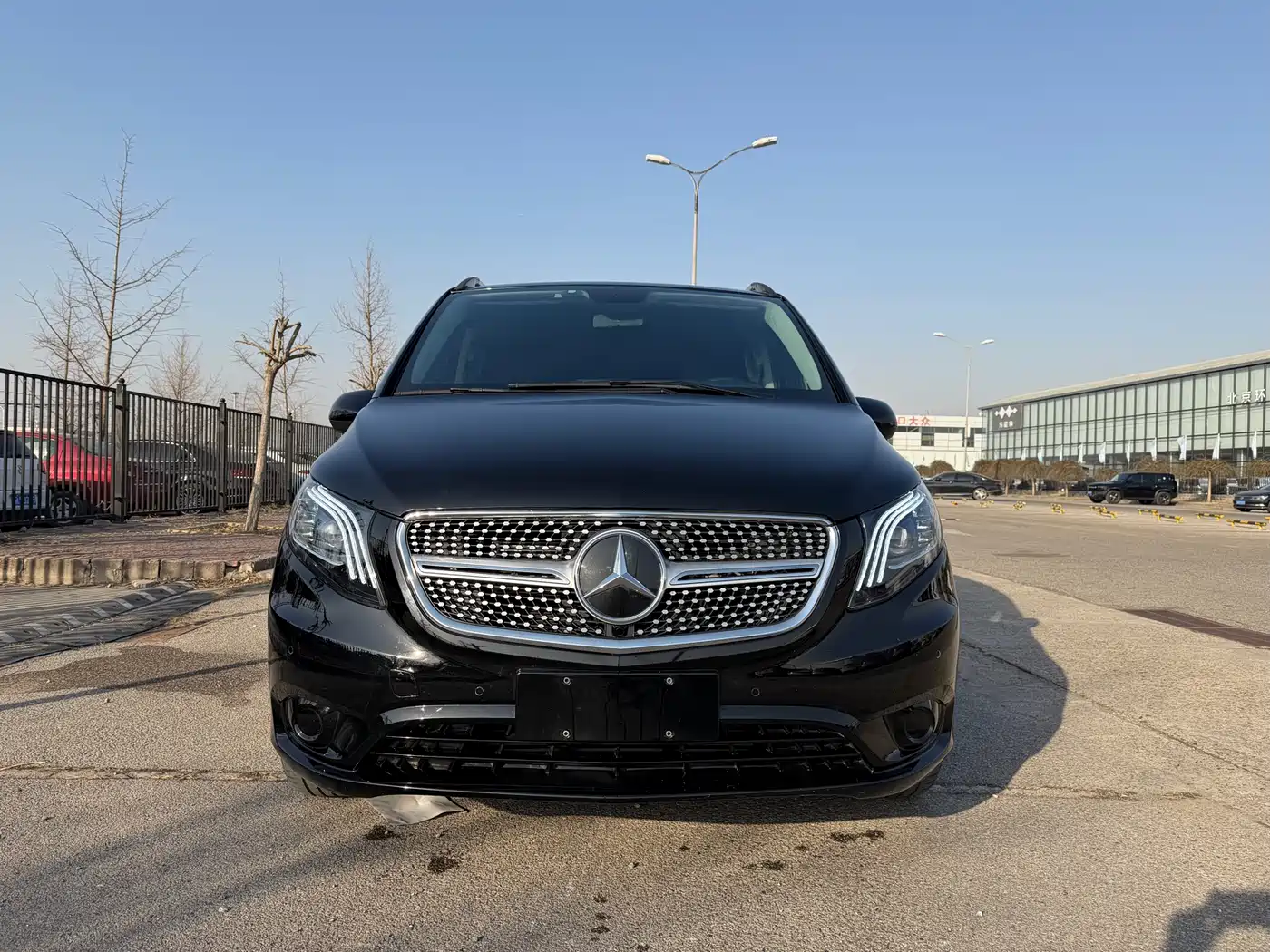 Mercedes-Benz Vito 2023 2.0T Business 7-Seater фото 2