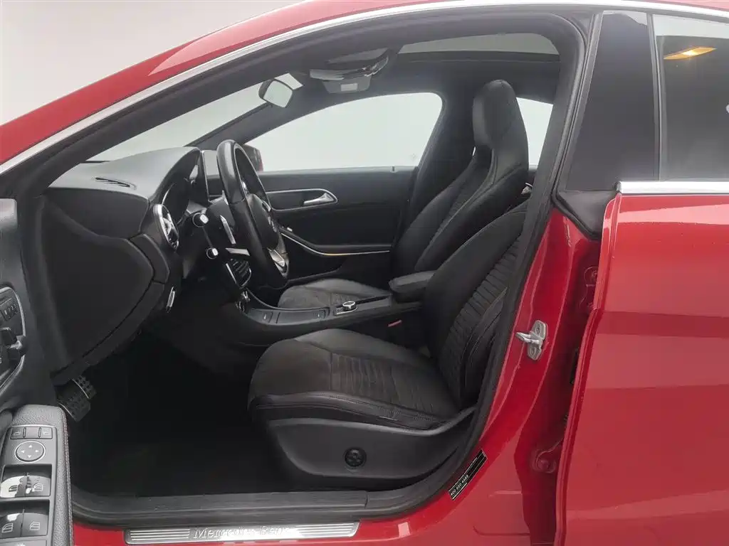 Mercedes-Benz CLA (Import) 2015 CLA 220 4MATIC фото 10