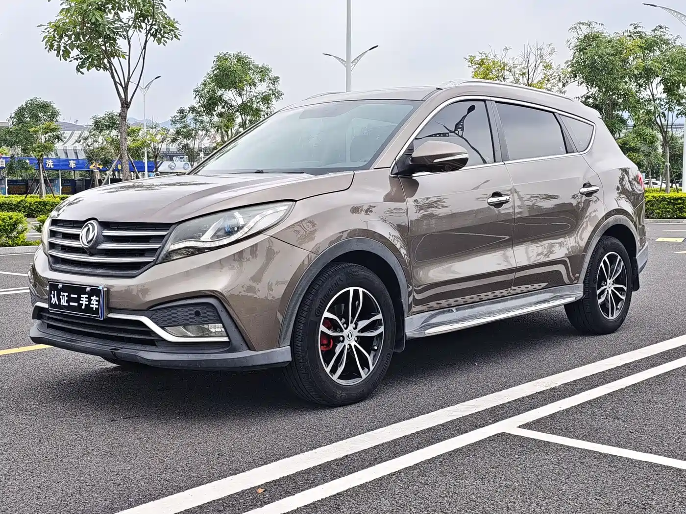Dongfeng Fengguang Fengguang 580 2018 2017 1.5T CVT Smart Edition