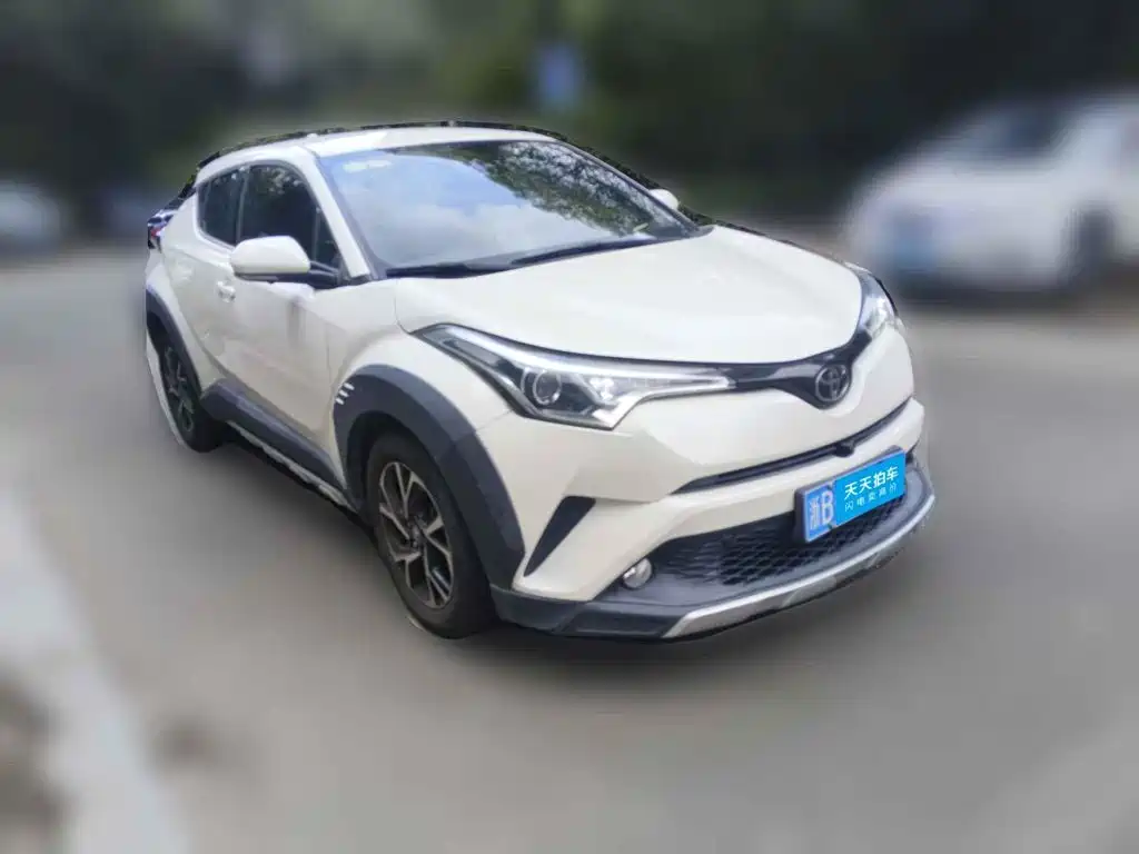Toyota C-HR 2018 2018 2.0L Cool Cross Leader Edition China V
