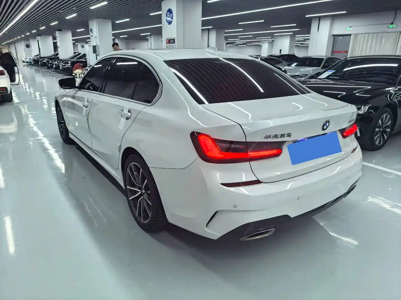 BMW 3 Series 2020 320Li M Sport Package фото 16