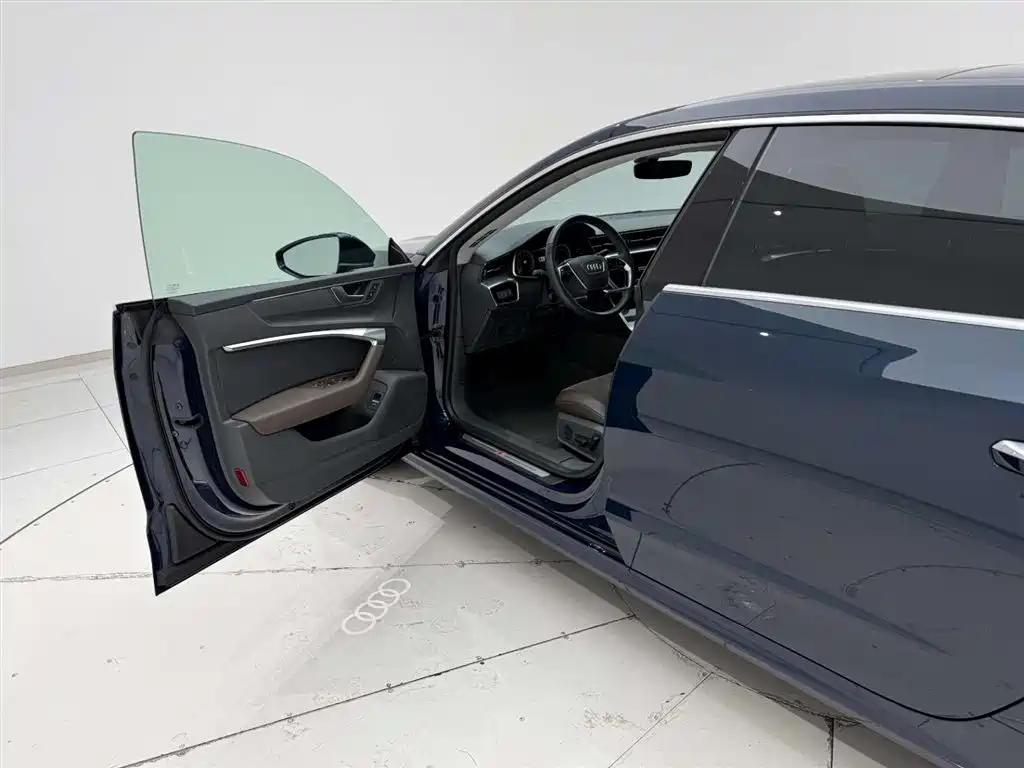 Audi A7L 2022 45 TFSI S-line Future Dream Edition фото 13