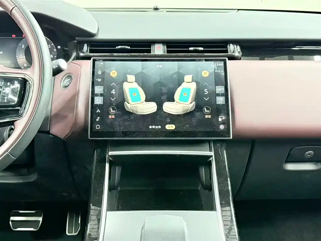Land Rover Range Rover Velar 2025 Dynamic HSE фото 9