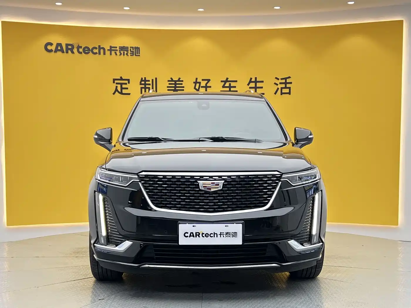 Cadillac XT6 2022 2.0T 7-Seater AWD Luxury Standard Edition фото 2