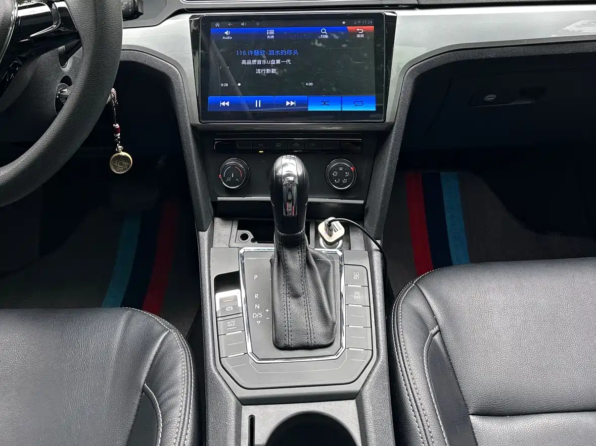Volkswagen Lamando 2018 230TSI DSG Trend Edition фото 14