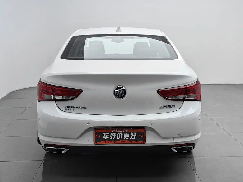 Photo 4 - Buick Verano