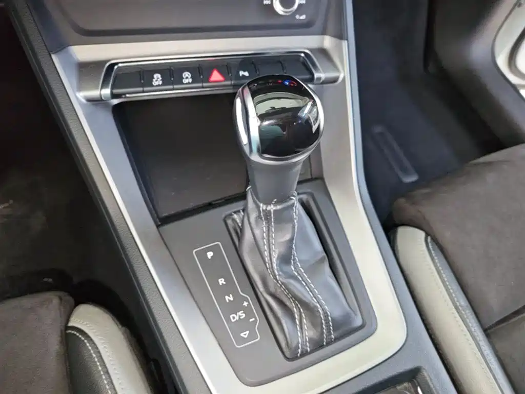 Audi Q3 2019 35 TFSI Progressive Sport фото 14