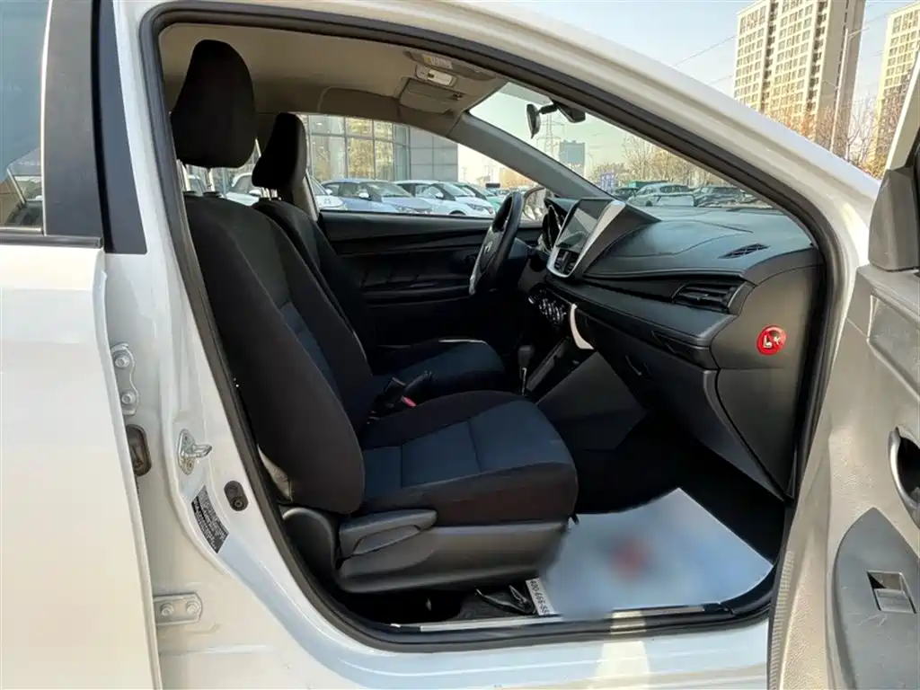 Toyota YARiS L Zhi Xiang 2019 1.5E CVT Charming China VI фото 19