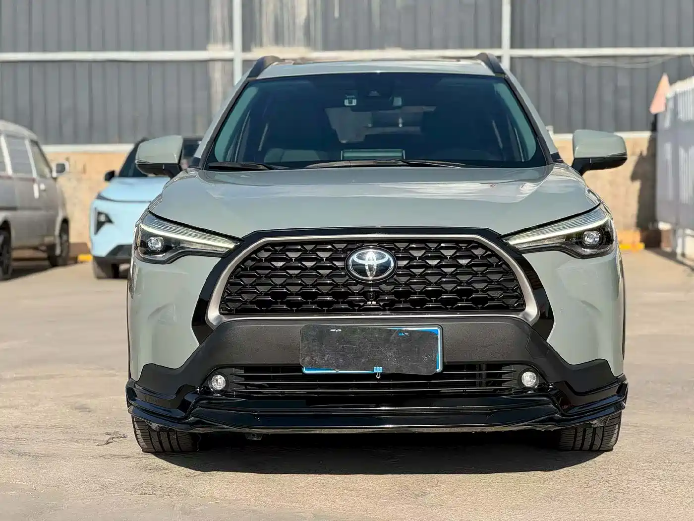 Toyota Corolla Cross 2022 2.0L Flagship Edition фото 2