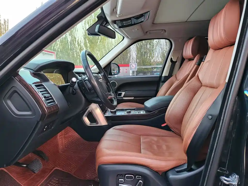 Land Rover Range Rover 2015 3.0 SC V6 Vogue SE Genesis Extended Edition фото 13
