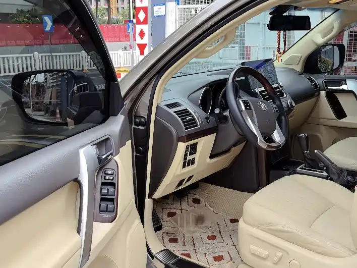 Toyota Prado 2014 4.0L Automatic TX-L NAVI фото 6