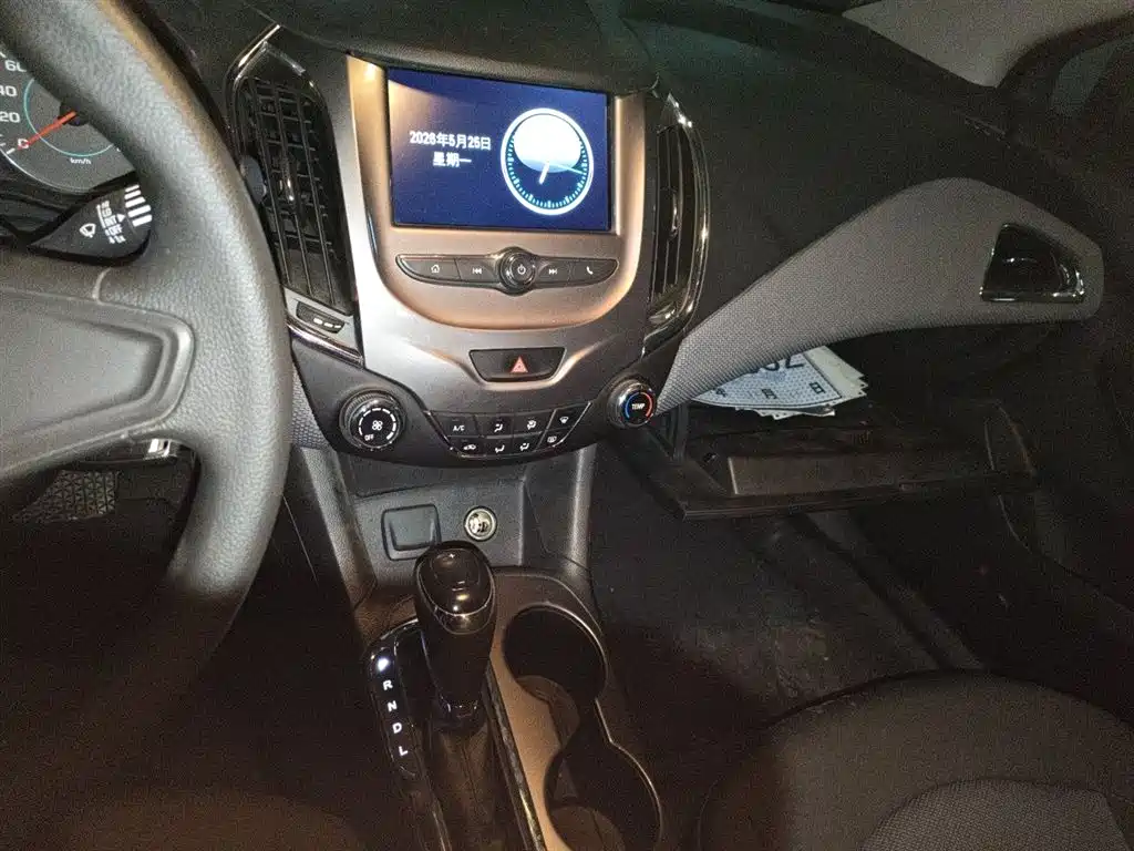Chevrolet Cruze 2017 1.5L Automatic Pioneer Sunroof фото 9