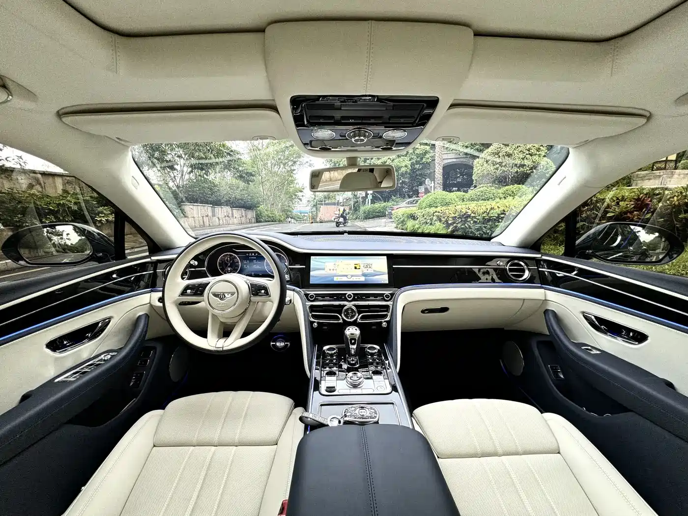 Bentley Flying Spur 2011 2010 6.0T 5-seater Version