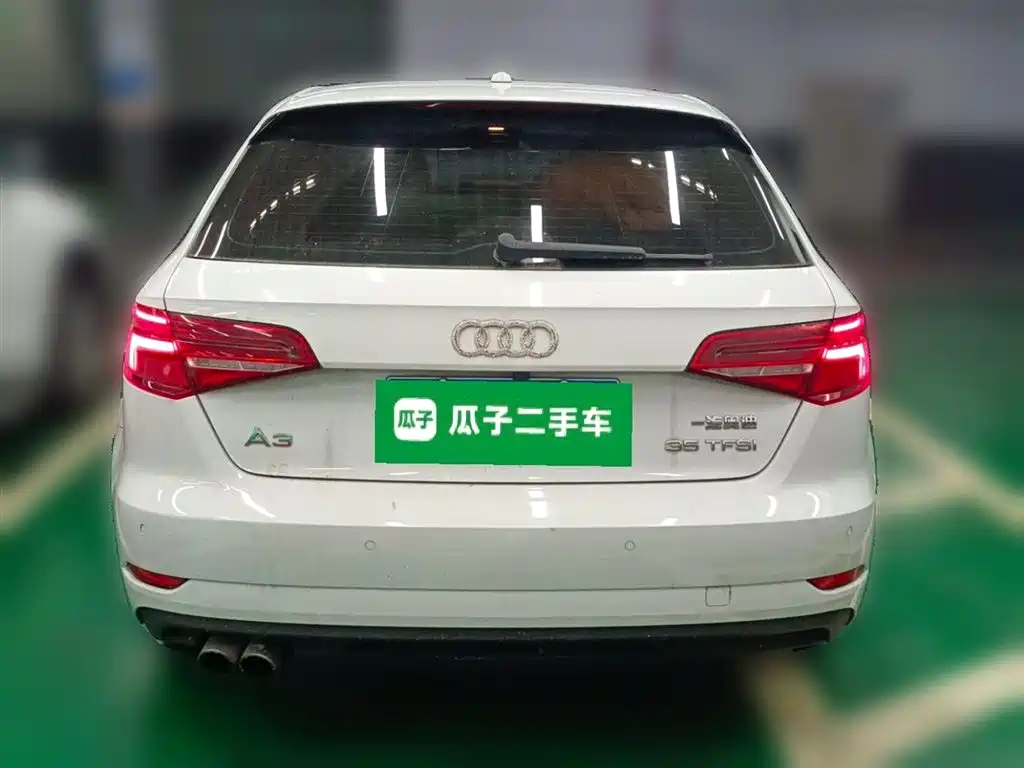 Audi A3 2017 Sportback 35 TFSI Progressive фото 3
