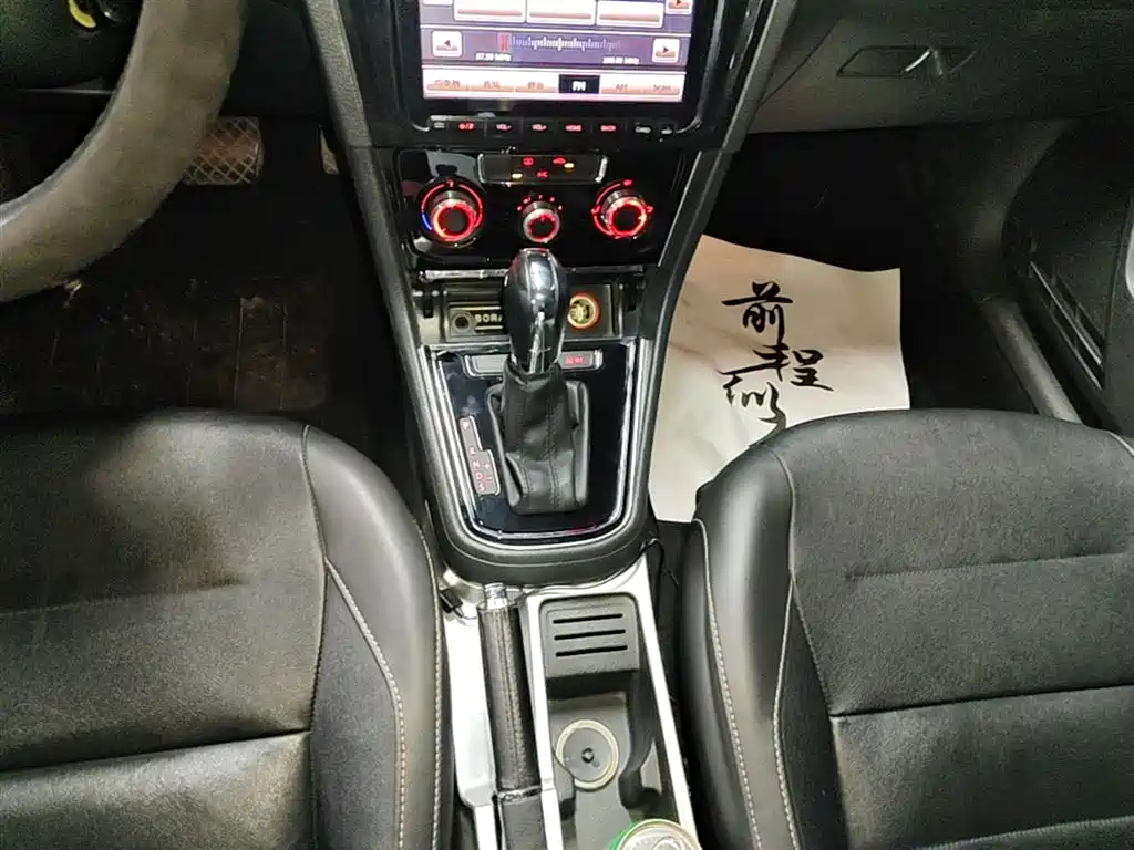 Volkswagen Bora 2017 1.6L Automatic Comfort фото 14
