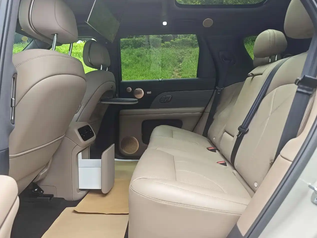 IM Motors IM LS8 2026 2026 Model Base Version 5-seater Long Range Edition