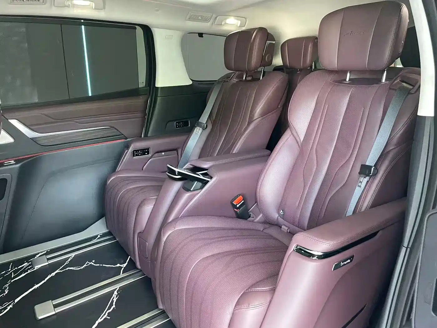 Buick Century 2023 2.0T 7-Seater World Edition фото 10