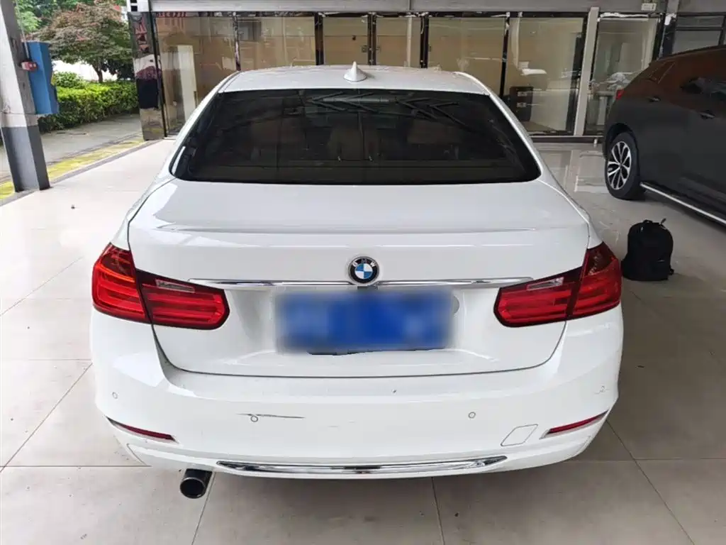 BMW 3 Series 2014 320Li Fashion фото 6