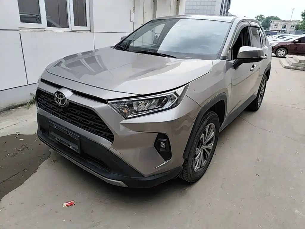 Toyota RAV4 Rongfang 2023 2.0L CVT 2WD Fashion Edition