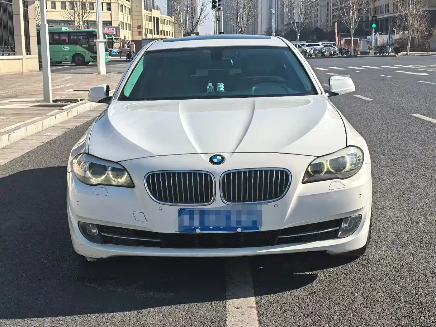 BMW 5 Series 2013 520Li Elegance фото 2