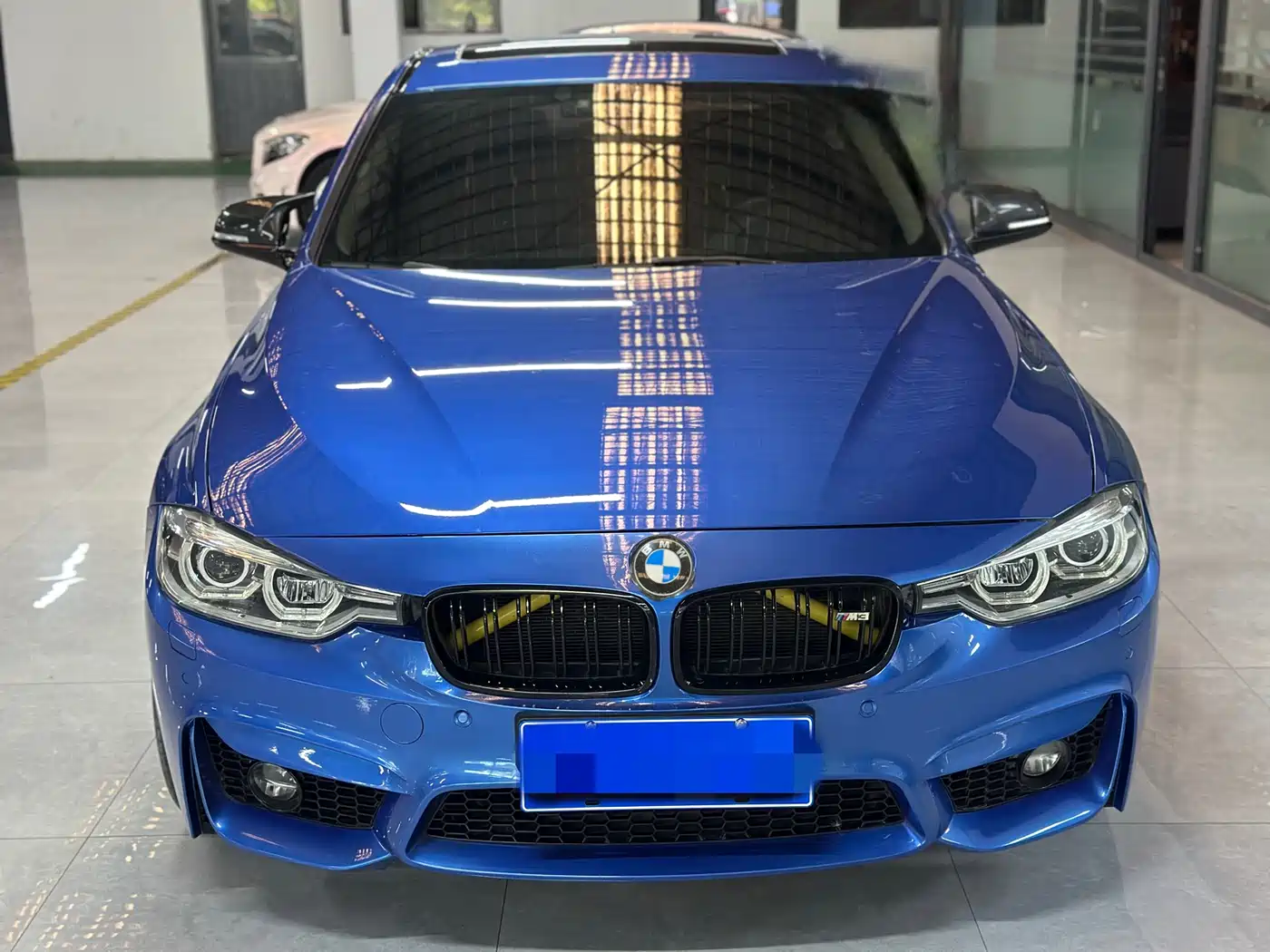 BMW 3 Series 2018 320Li Leading M Sport Package фото 3