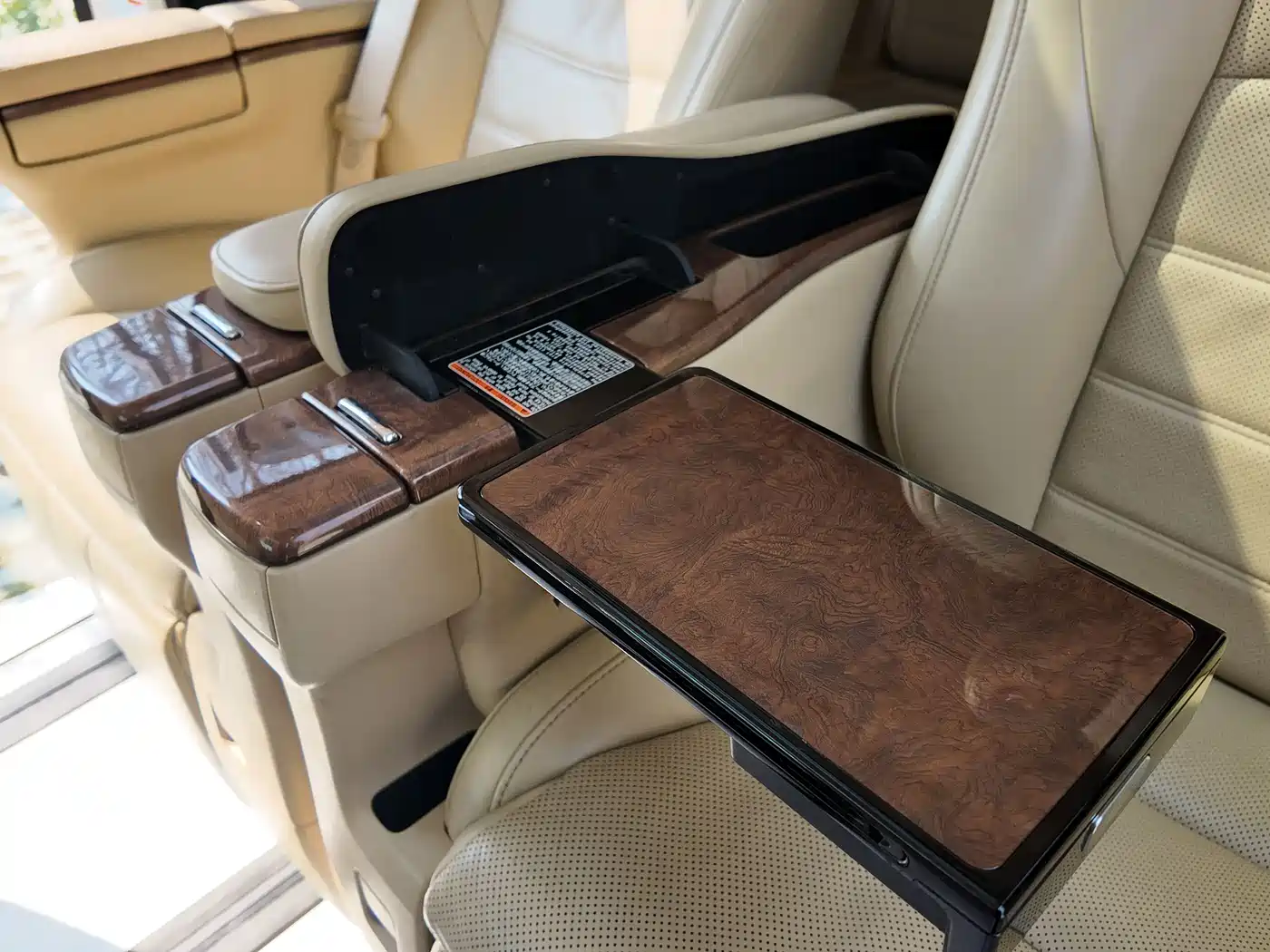 Toyota Alphard 2018 3.5L Premium фото 11