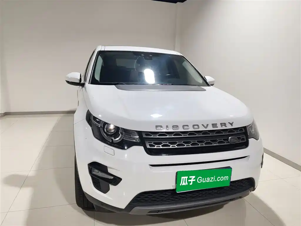 Land Rover Discovery Sport 2018 240PS SE Edition фото 3