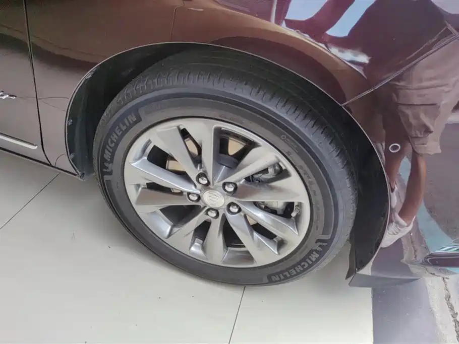 Buick GL8 2020 Avenir Seven-Seat Premium Edition фото 6