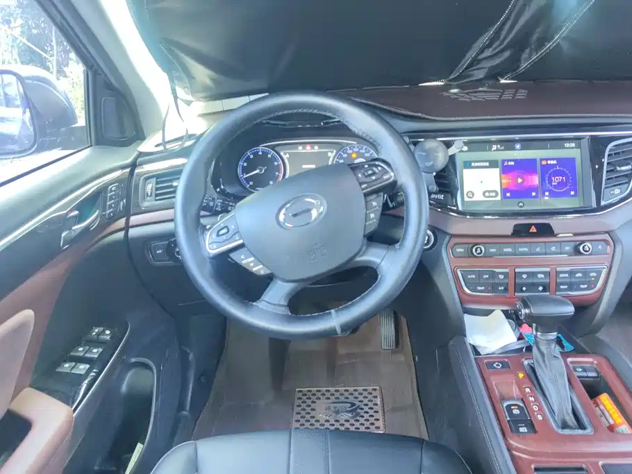 GAC Trumpchi Trumpchi GS8 2017 2017 320T 2WD Luxury Smart Connect (7-seater)