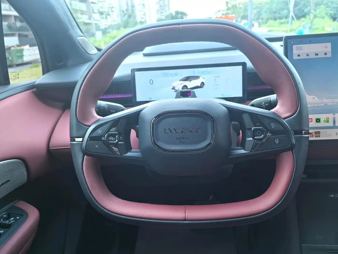 Photo 6 - Lynk & Co Z20
