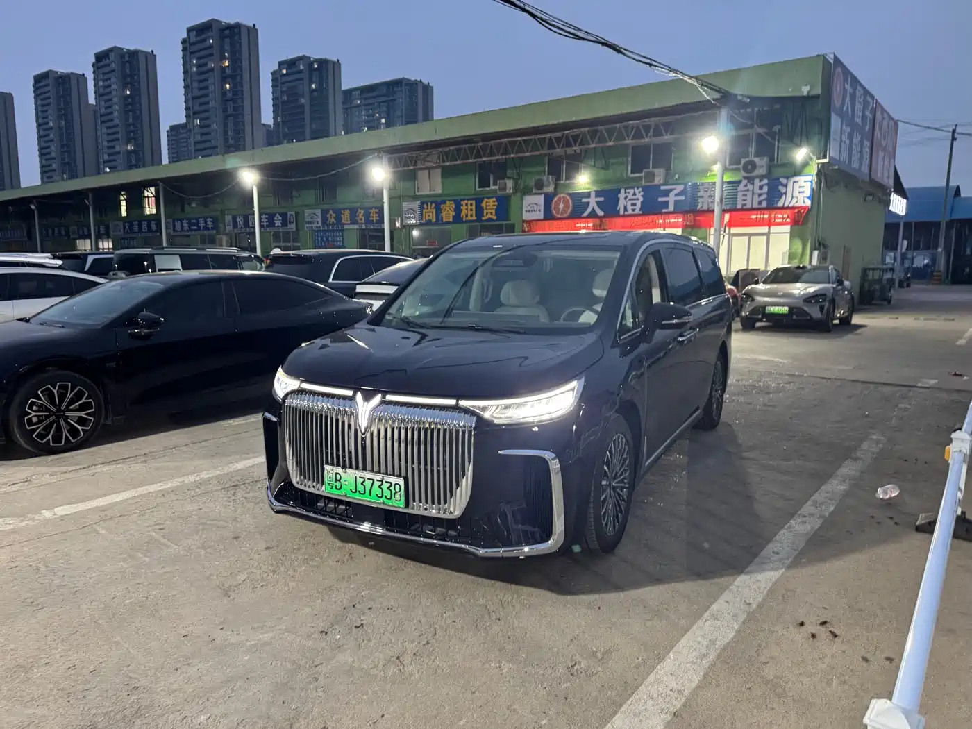 Voyah Auto Voyah Dreamer 2026 PHEV Kunpeng Max фото 2