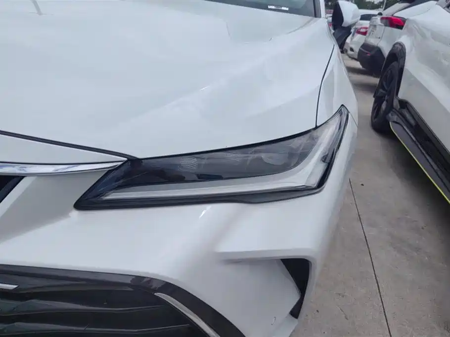 Toyota Avalon 2023 2.0L Premium Selection фото 5