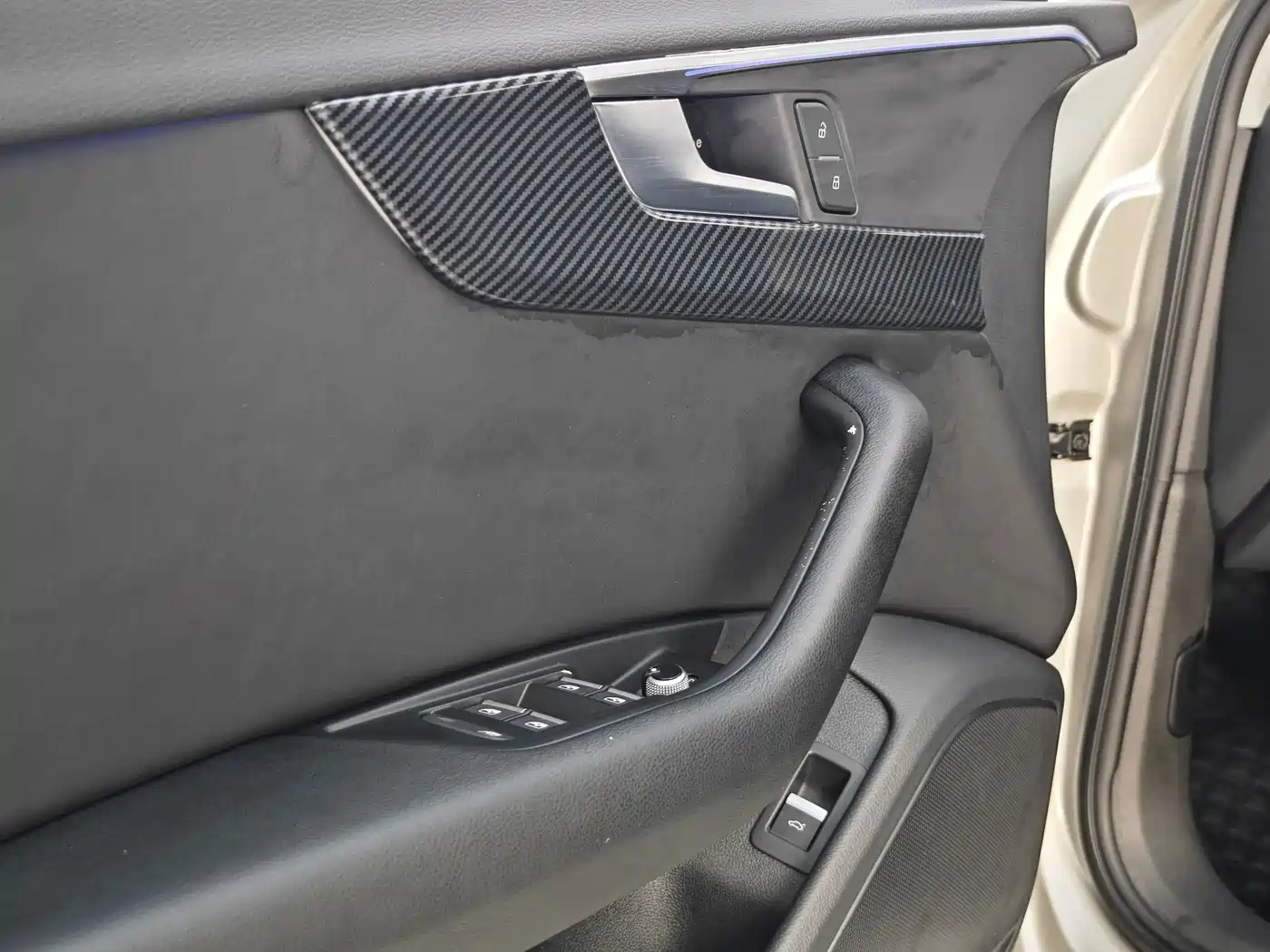 Photo 15 - Audi A4L