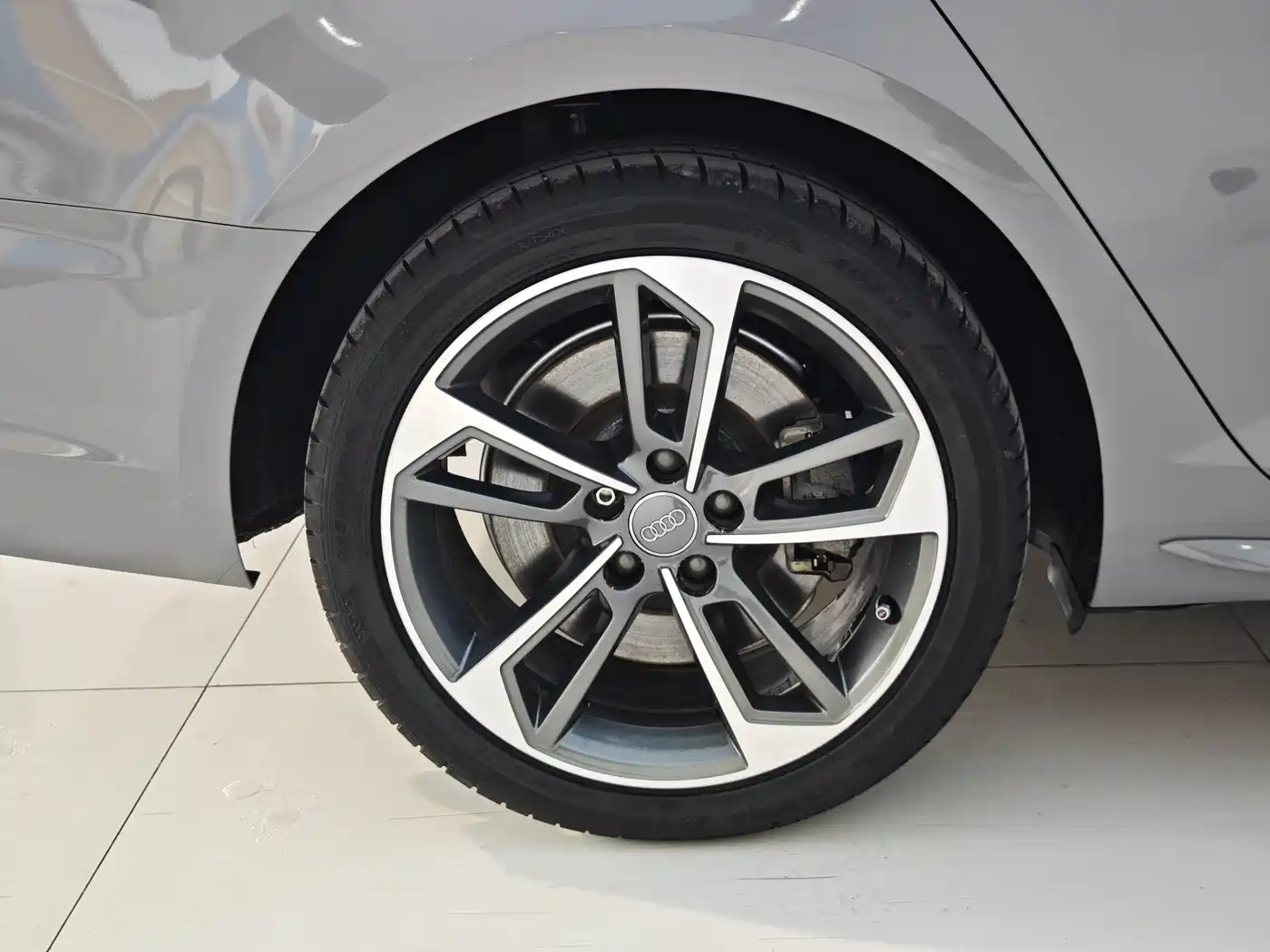 Photo 29 - Audi A4L