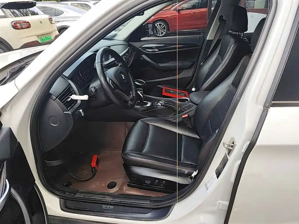 BMW X1 2015 Model sDrive18i Fashion Advanced Edition фото 15