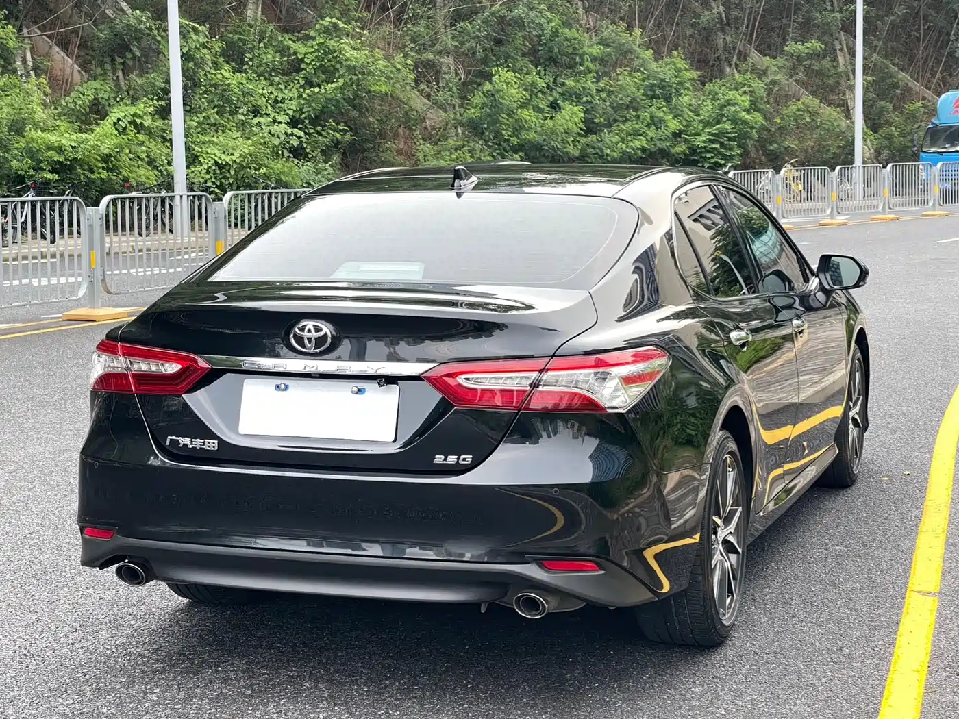 Toyota Camry 2021 2.5G Luxury Edition фото 16